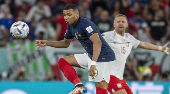 LES BLEUS BATTENT LA POLOGNE ET PRENNENT LE QUART / COUPE DU MONDE (8ES DE FINALE)