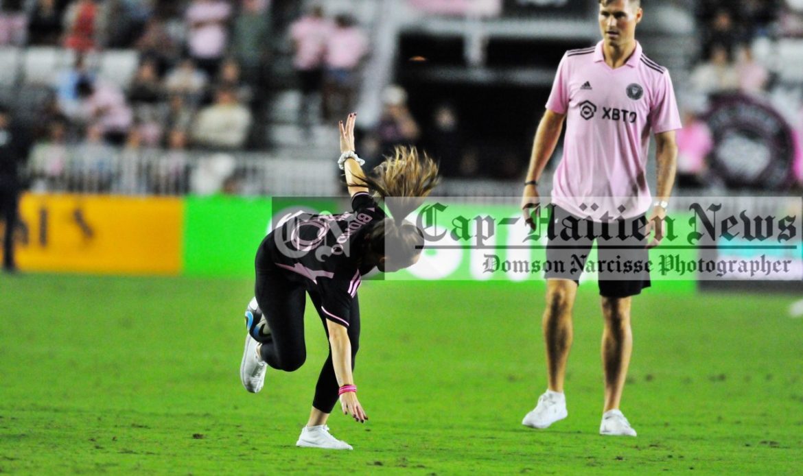 EN IMAGES| Laura Biondo a joué à la mi-temps du dernier match à domicile de la saison de l&rsquo;Inter Miami CF avec Tobias Brandal Busæt.