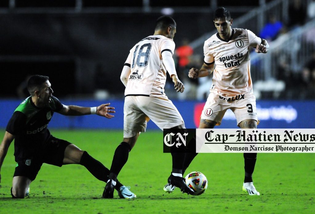 Universitario Deportes de Lima , Pérou et Athletico Nacional de Medellin, Colombie se sont neutralisés un but partout lors du match amical au stade DRV PNK Stadium de l’Inter Miami