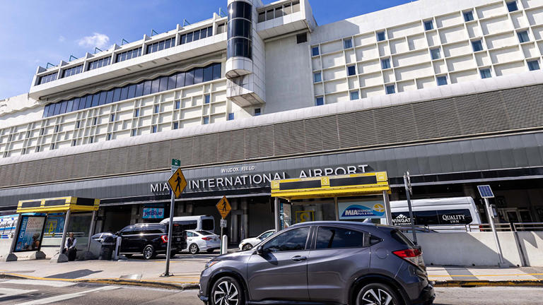 L’aéroport international de Miami enregistre une journée record, dépassant pour la première fois les 200 000 passagers