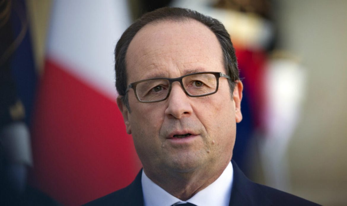 « Il va falloir être très ferme »: François Hollande estime que l&rsquo;Europe doit « faire très mal » à Donald Trump