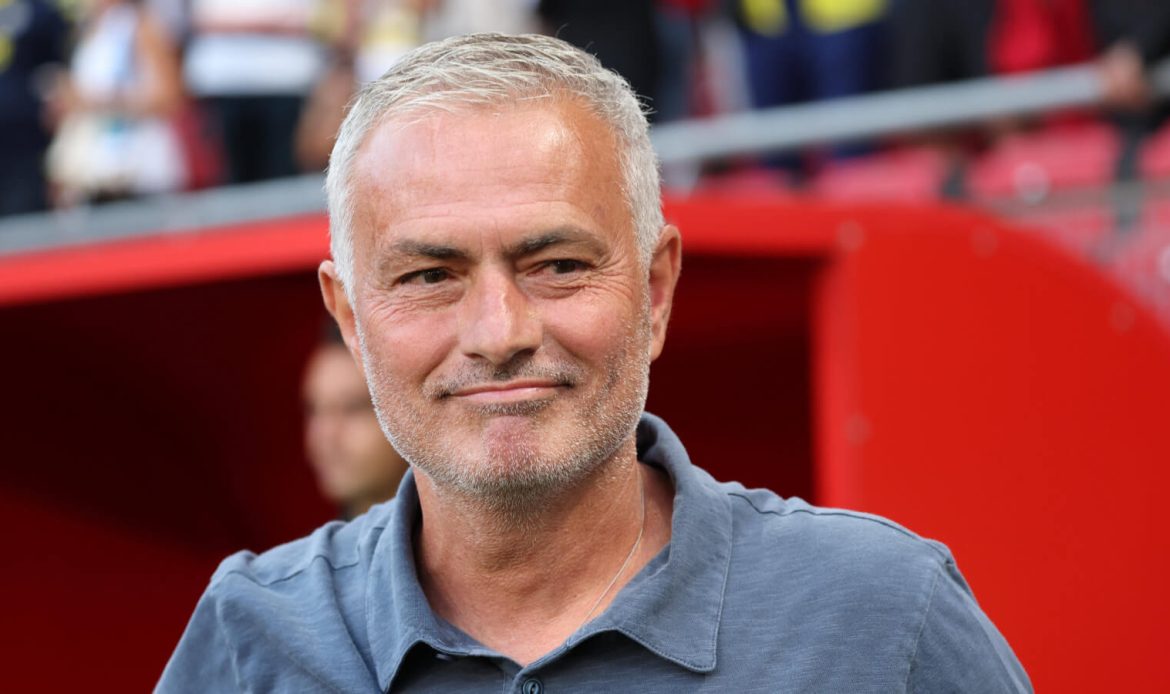 José Mourinho laisse entendre qu&rsquo;il pourrait quitter Benfica en critiquant de manière voilée les normes d&rsquo;arbitrage de la Liga Portugal