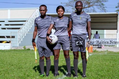 L'arbitre-Smeedly -St-Jean-caphaitiennews (1)